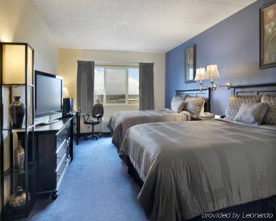La Quinta Inn & Suites By Wyndham Spokane Downtown Room photo